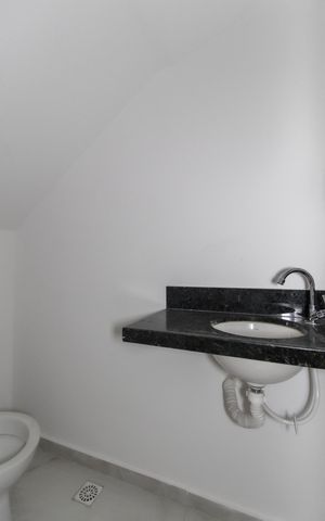 Casa à venda com 76m², 2 quartos e 1 vaga Casa à venda com 76m², 2 quartos e 1 vagaLavabo