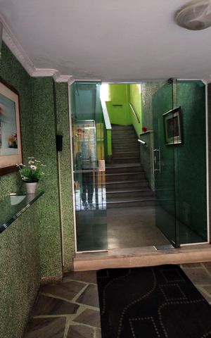 Apartamento à venda com 80m², 3 quartos e 1 vagaHall de entrada