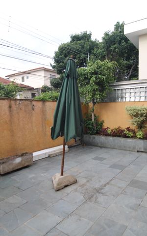 Casa para alugar com 160m², 3 quartos e 4 vagasÁrea de Serviço
