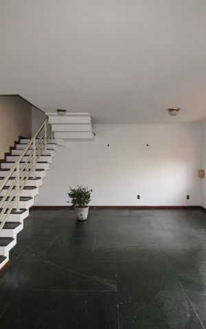 Casa para alugar com 160m², 3 quartos e 4 vagasSala