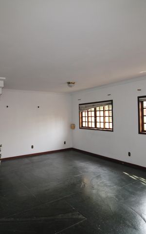 Casa para alugar com 160m², 3 quartos e 4 vagasSala