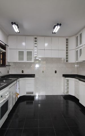 Casa para alugar com 160m², 3 quartos e 4 vagasCozinha