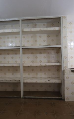 Casa à venda com 372m², 3 quartos e 1 vagaSalão