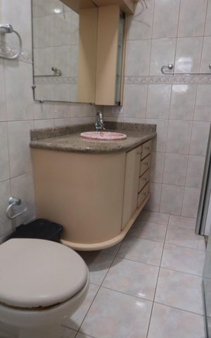 Casa à venda com 372m², 3 quartos e 1 vagaBanheiro da Suíte