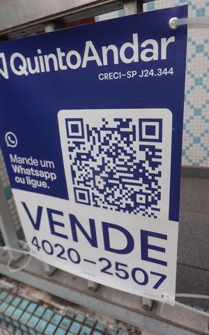 Casa à venda com 372m², 3 quartos e 1 vagaPlaca