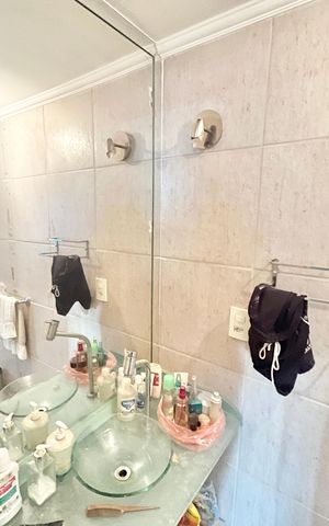 Apartamento à venda com 90m², 3 quartos e 1 vagaBanheiro da Suíte 