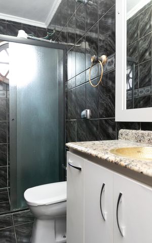 Casa à venda com 120m², 3 quartos e 3 vagas Casa à venda com 120m², 3 quartos e 3 vagasBanheiro 2