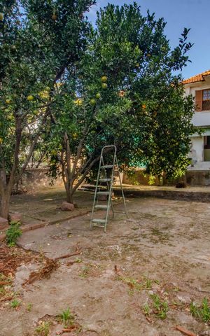 Casa à venda com 95m², 2 quartos e 2 vagas Casa à venda com 95m², 2 quartos e 2 vagasPátio