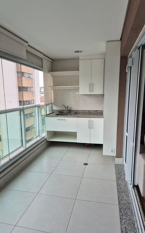 Apartamento à venda com 43m², 1 quarto e 1 vaga Apartamento à venda com 43m², 1 quarto e 1 vagaVaranda