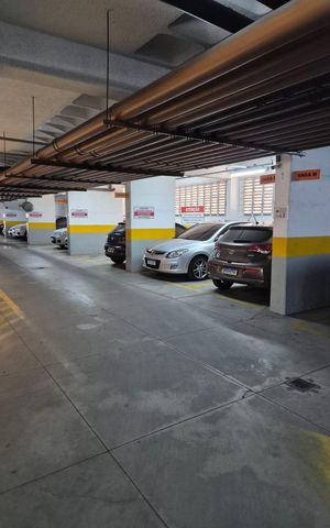 Apartamento à venda com 43m², 1 quarto e 1 vaga Apartamento à venda com 43m², 1 quarto e 1 vagaEstacionamento