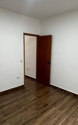 Casa à venda com 74m², 2 quartos e 2 vagas Casa à venda com 74m², 2 quartos e 2 vagasSuite