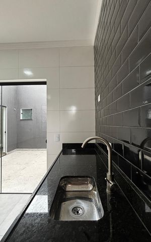 Casa à venda com 74m², 2 quartos e 2 vagas Casa à venda com 74m², 2 quartos e 2 vagasSala - Cozinha