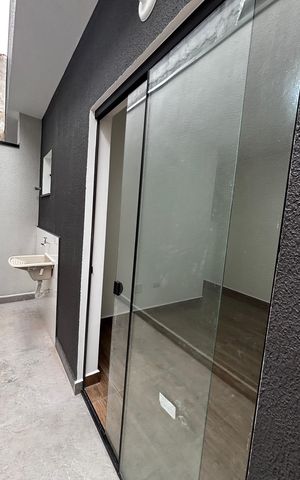 Casa à venda com 74m², 2 quartos e 2 vagas Casa à venda com 74m², 2 quartos e 2 vagasVaranda da Suíte