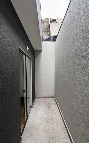 Casa à venda com 74m², 2 quartos e 2 vagas Casa à venda com 74m², 2 quartos e 2 vagasVaranda da Suíte
