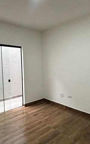 Casa à venda com 74m², 2 quartos e 2 vagas Casa à venda com 74m², 2 quartos e 2 vagasSuite