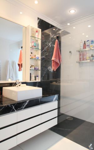 Apartamento à venda com 380m², 4 quartos e 4 vagasBanheiro Suíte 3