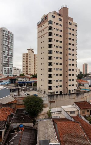 Apartamento à venda com 47m², 2 quartos e 1 vaga Apartamento à venda com 47m², 2 quartos e 1 vagaVaranda da Sala - Vista