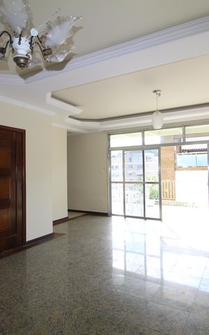 Apartamento à venda com 221m², 3 quartos e 3 vagasSala