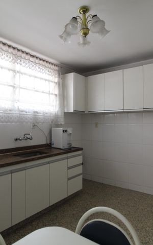 Apartamento à venda com 221m², 3 quartos e 3 vagasCozinha