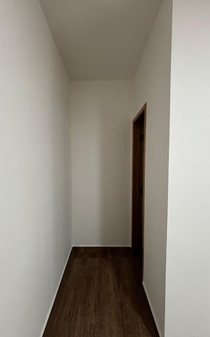 Casa à venda com 74m², 2 quartos e 2 vagas Casa à venda com 74m², 2 quartos e 2 vagasSuite