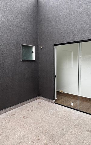 Casa à venda com 74m², 2 quartos e 2 vagas Casa à venda com 74m², 2 quartos e 2 vagasÁrea de Serviço