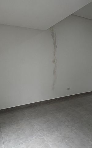 Casa à venda com 74m², 2 quartos e 2 vagas Casa à venda com 74m², 2 quartos e 2 vagasSala - Cozinha