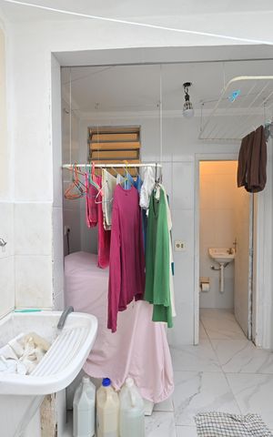 Casa para alugar com 100m², 2 quartos e 2 vagasLavanderia