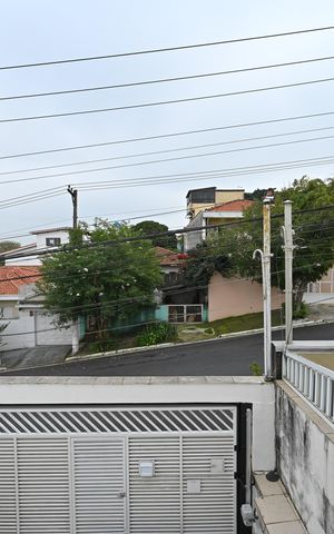 Casa para alugar com 100m², 2 quartos e 2 vagasVista do Quarto 1