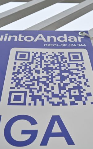 Casa para alugar com 100m², 2 quartos e 2 vagasPlaquinha Aluga e Vende instalada 25/05/2026 cod: COXT-11