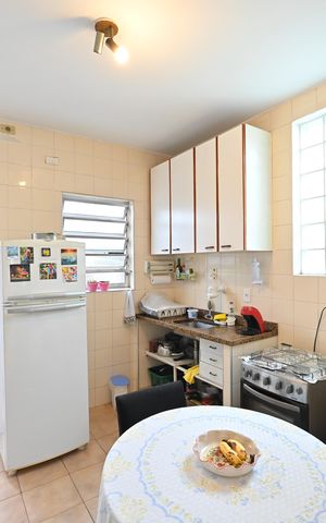 Casa para alugar com 100m², 2 quartos e 2 vagasCozinha