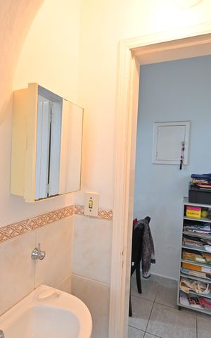 Casa para alugar com 100m², 2 quartos e 2 vagasLavabo