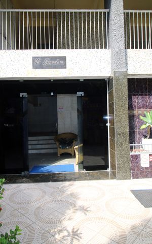 Apartamento à venda com 56m², 2 quartos e 1 vagaFachada e portaria