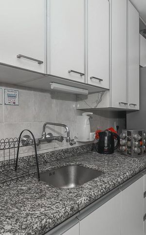 Apartamento à venda com 77m², 2 quartos e 1 vagaCozinha