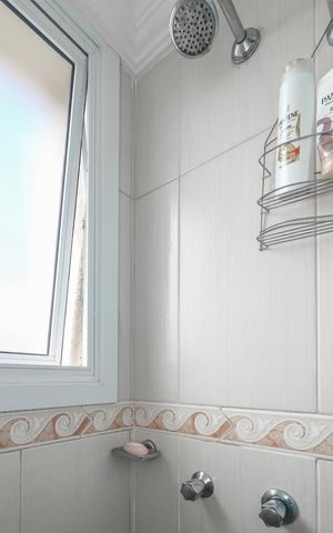 Apartamento à venda com 77m², 2 quartos e 1 vagaBanheiro
