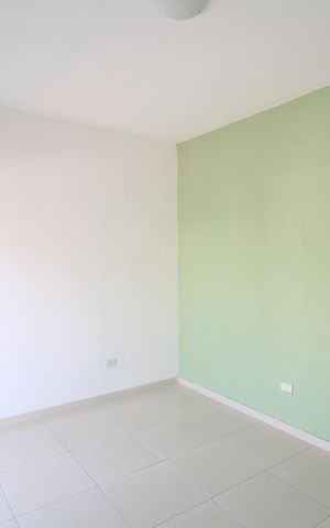 Casa à venda com 86m², 3 quartos e 2 vagasSuíte