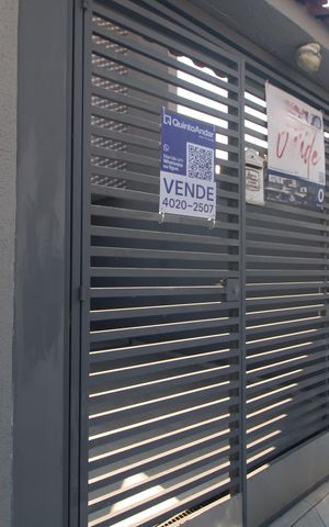Casa à venda com 86m², 3 quartos e 2 vagasFachada