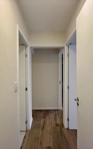 Apartamento à venda com 83m², 3 quartos e 1 vaga Apartamento à venda com 83m², 3 quartos e 1 vagaCorredor Quartos