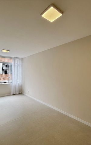 Apartamento à venda com 83m², 3 quartos e 1 vaga Apartamento à venda com 83m², 3 quartos e 1 vagaSala