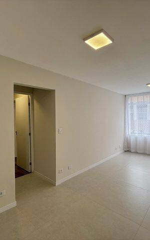 Apartamento à venda com 83m², 3 quartos e 1 vaga Apartamento à venda com 83m², 3 quartos e 1 vagaSala