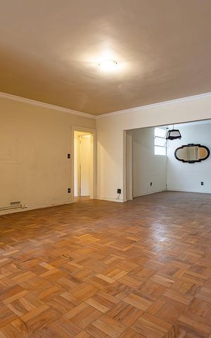 Apartamento à venda com 186m², 3 quartos e 1 vaga Apartamento à venda com 186m², 3 quartos e 1 vagaSala