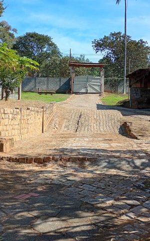 Casa à venda com 3000m², 3 quartos e 2 vagas Casa à venda com 3000m², 3 quartos e 2 vagasÁrea externa