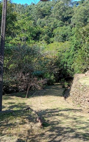 Casa à venda com 3000m², 3 quartos e 2 vagas Casa à venda com 3000m², 3 quartos e 2 vagasÁrea externa