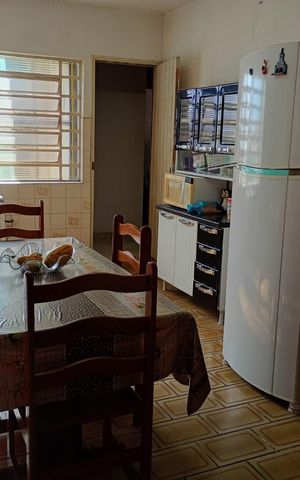 Casa à venda com 3000m², 3 quartos e 2 vagas Casa à venda com 3000m², 3 quartos e 2 vagasCozinha