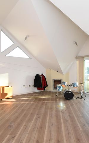 Casa à venda com 360m², 3 quartos e 3 vagasÁtico