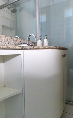 Studio para alugar com 70m², 1 quarto e 1 vaga Studio para alugar com 70m², 1 quarto e 1 vagaBanheiro