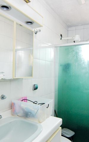 Casa à venda com 270m², 2 quartos e 3 vagasBanheiro do Quarto 1