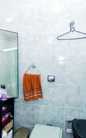 Casa à venda com 270m², 2 quartos e 3 vagasBanheiro do Quarto 2
