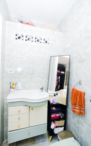 Casa à venda com 270m², 2 quartos e 3 vagasBanheiro do Quarto 2