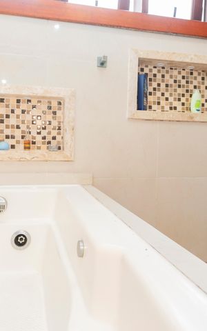 Casa à venda com 680m², 3 quartos e 5 vagasBanheiro da Suíte