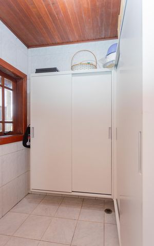 Casa à venda com 680m², 3 quartos e 5 vagasDespensa
